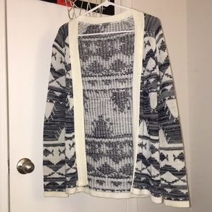 Med Sweater